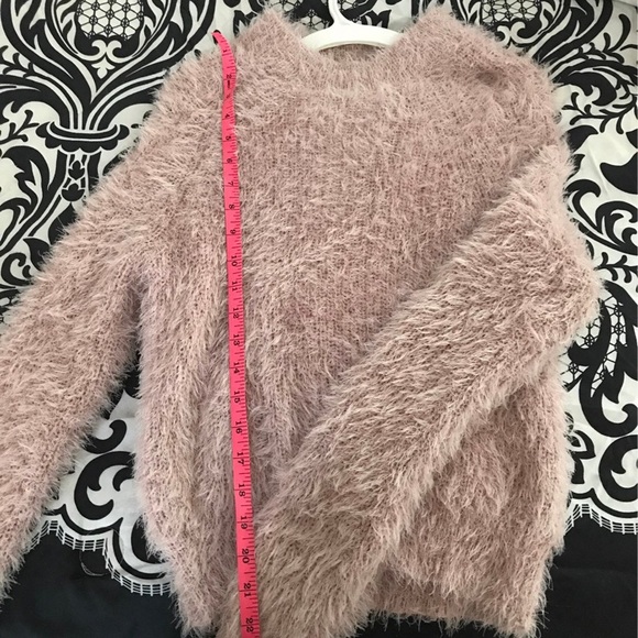 Fuzzy cozy dusty pink sweater - Picture 4 of 4